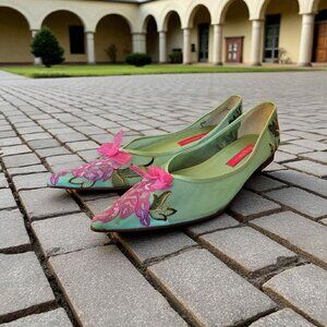 Beverly Feldman Love Diamonds Green Mesh Embroidered Flats with Pink Bows 8.5 M